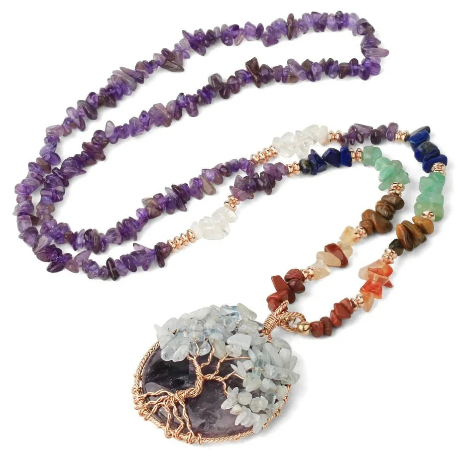 Collier en Pierres Multicolores Arbre de Vie sur fond naturel