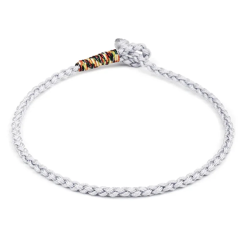 Bracelet Tibétain Tresse Nœud en méditation