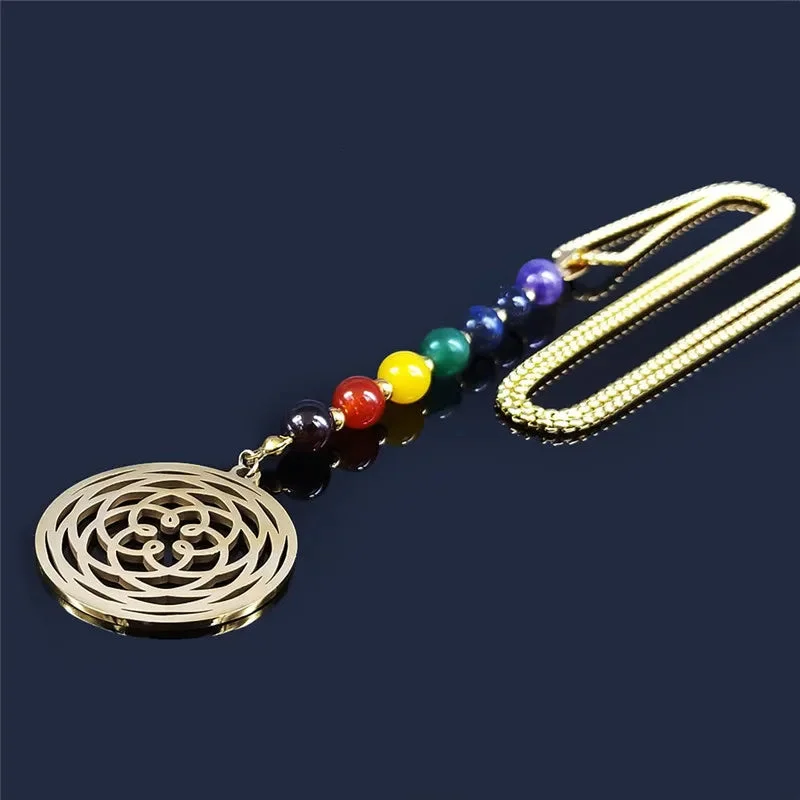 Collier 7 Chakra Fleur de Lotus Femme porté