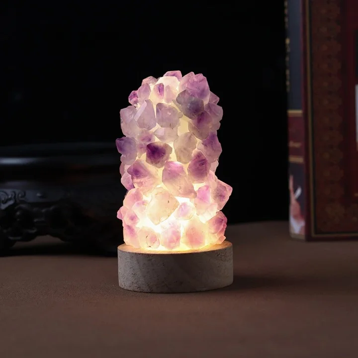 Détails de la Lampe de Chevet Grappe en Améthyste