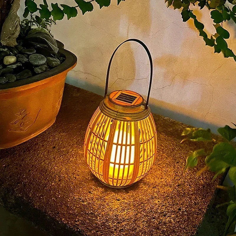 Ambiance jardin avec lanterne solaire
