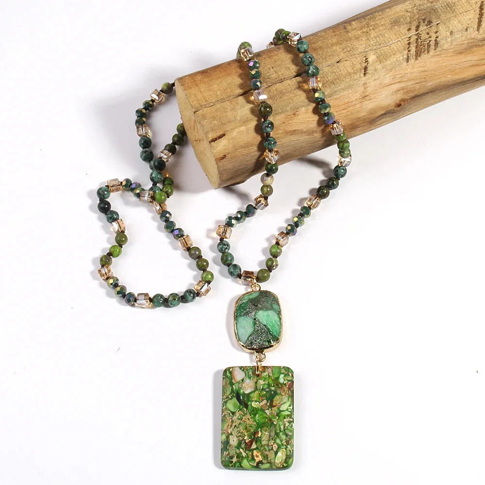 Collier Cristal Pierre Verte Rectangulaire en Pierre Précieuse