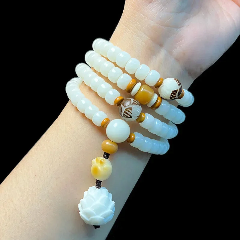 Collier Mala Tibétain Blanc en détail