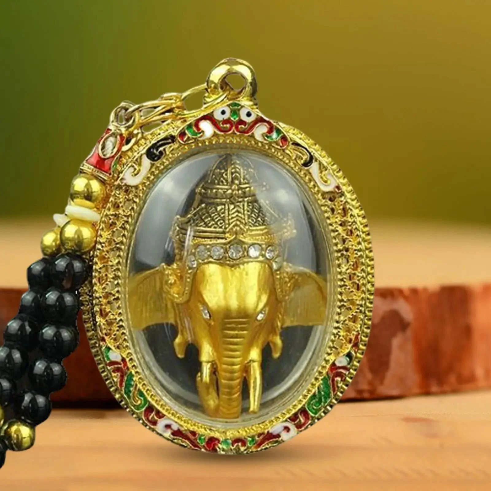 Amulette Ganesh Or en détail