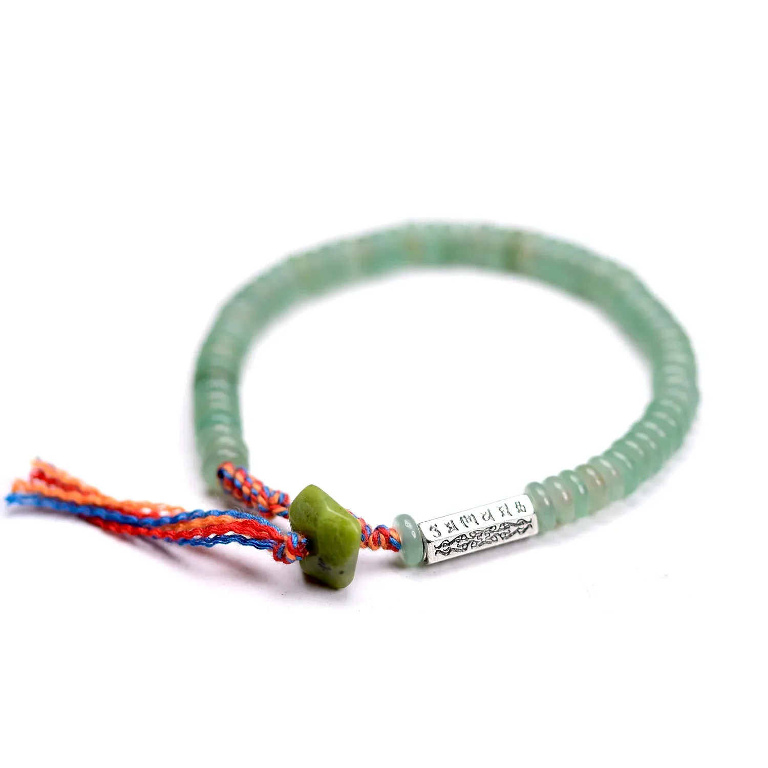Détails du Bracelet Tibétain en Pierre D’Aventurine
