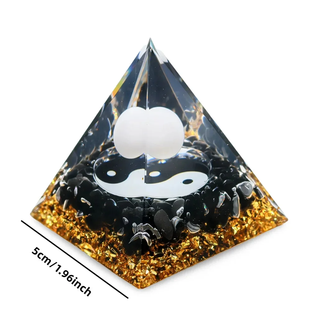 Pyramide Orgonite avec Sphère