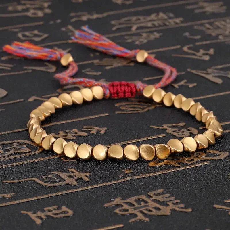 Détails du Bracelet Bouddhiste Doré
