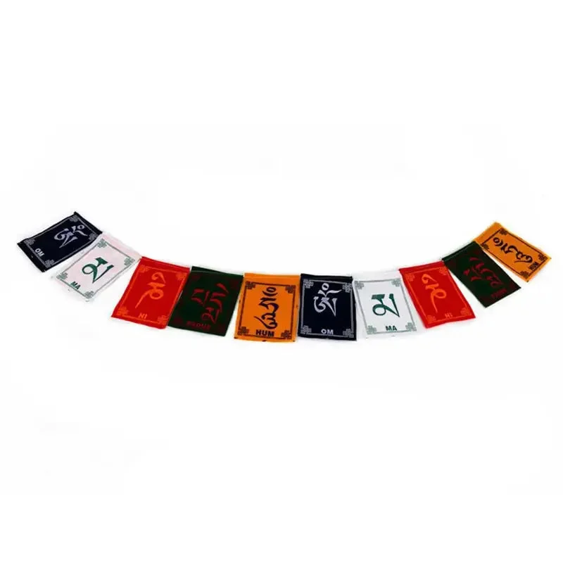 Drapeaux de prière colorés